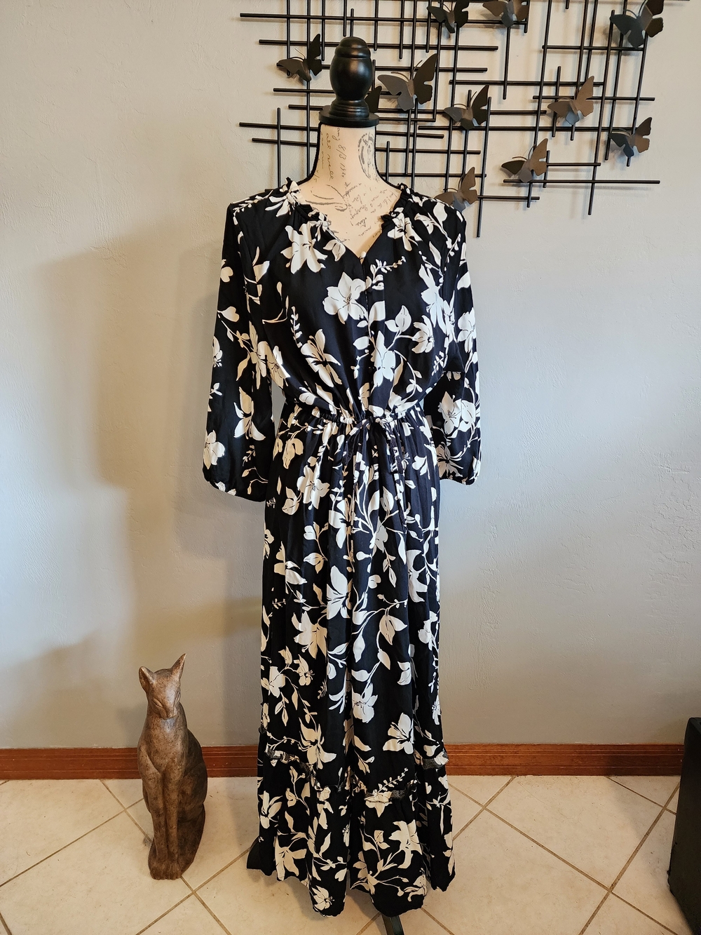 croft & barrow Black and White Floral Maxi Dress with Tie Waist